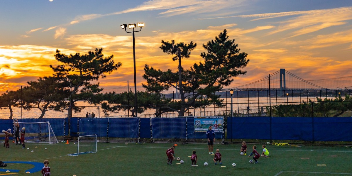 How to Choose the Right Soccer School for Your Child: A Guide for Parents